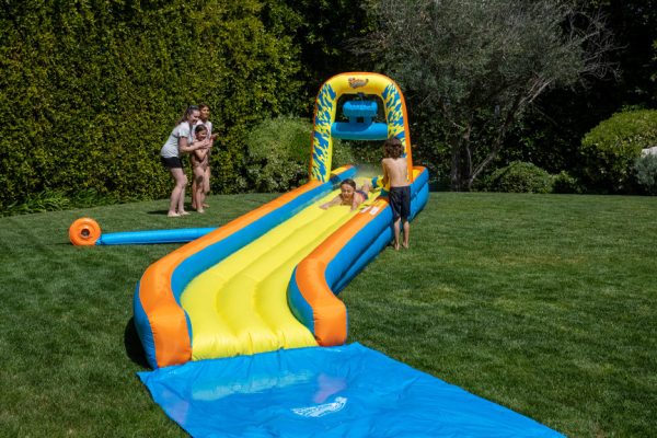 Slip 'N Slide Air جدید Wham-O کلاسیک تابستانی را به Costco می آورد